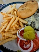Cheeseburger with Fries